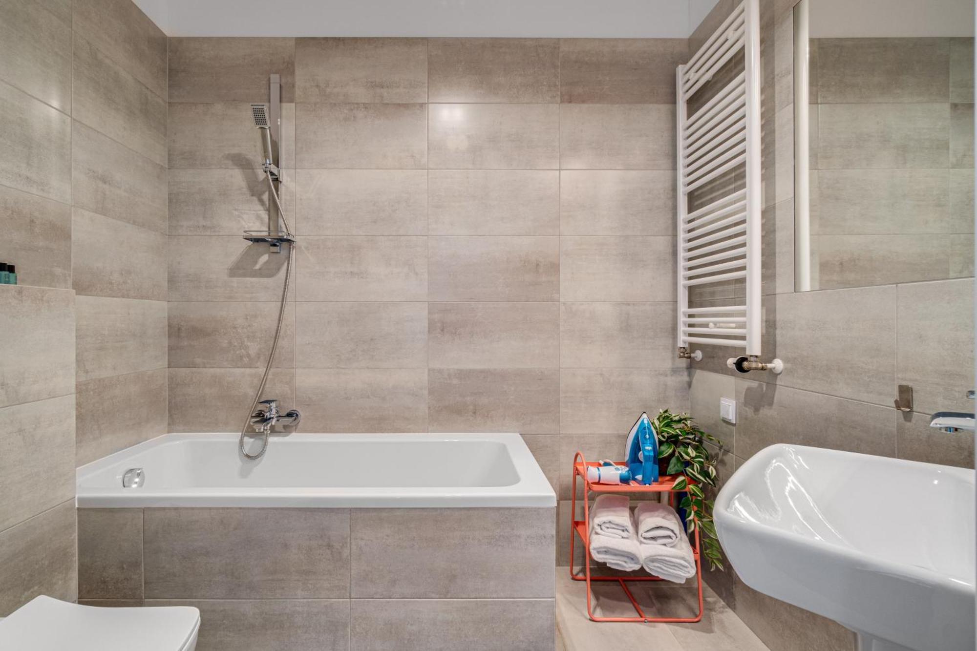 Prime Time Apartament - 24H Check -In - Parking W Cenie Wroclaw Dış mekan fotoğraf